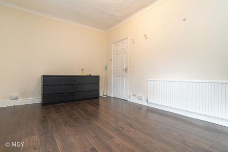 2 bedroom end of terrace house to rent - Photo 5