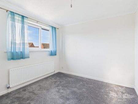 3 bedroom detached house to rent - Photo 3