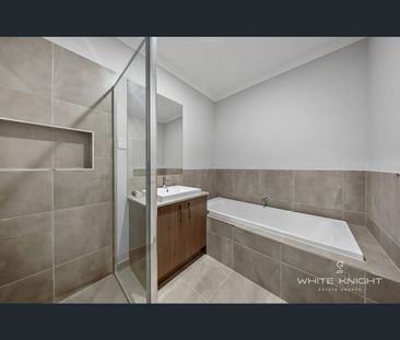 3 Homebush Esplanade, Fraser Rise, Vic 3336 - Photo 5