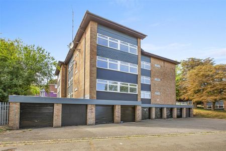 Pettifer Way, High Wycombe - Photo 3