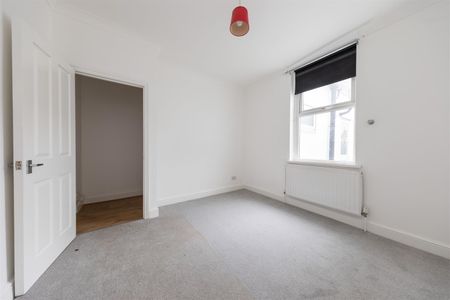 Warren Road , E10 5PZ - Photo 4