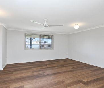 3 BEDROOM LOW-SET BRICK HOME ON THE SOUTH SIDE!!! - Photo 6