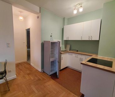 Location Appartement 2 pièces 51m² STE FOY LES LYON 69110 - Photo 2