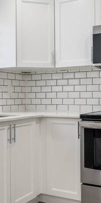 Upscale and modern 1-bedroom available - Photo 1