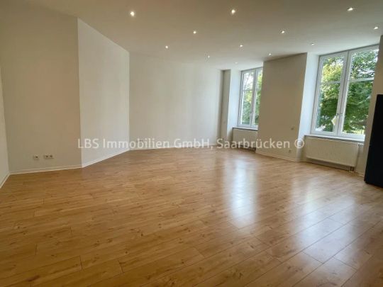 Erdgeschosswohnung mit Küche und Stellplatz in Beckingen-Reimsbach - Photo 1