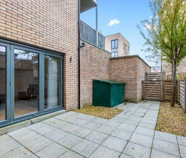 2 bedroom terraced house to rent - Photo 2