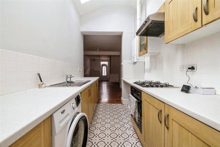 2 bedroom terraced house to rent - Photo 3