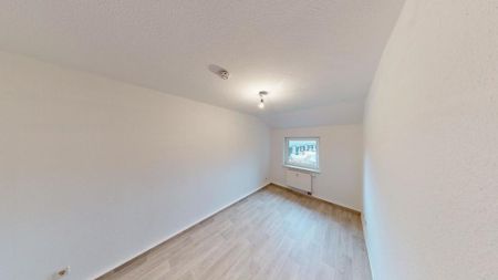 Familienwohnung mit Balkon in ruhiger Seitenstraße gelegen - Photo 3