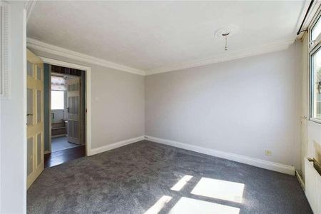 Hawkhurst Walk, Furnace Green, Crawley, West Sussex, RH10 - Photo 4