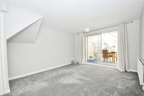 2 bedroom terraced house to rent - Photo 1