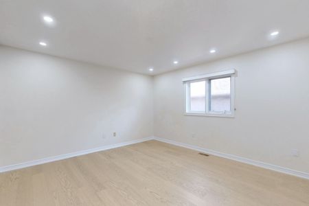 For Lease - 57 Cassandra Crescent, Richmond Hill, Ontario - Photo 2
