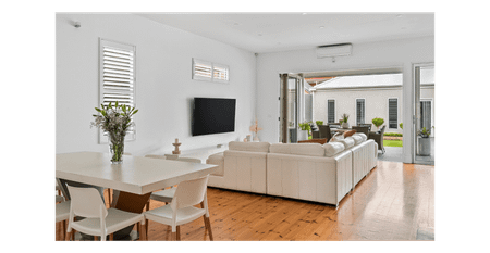 Victorian Elegance with Modern Luxury - Photo 2