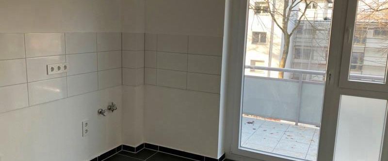 Top! Sanierte /Renovierte 4-Zimmer Wohnung in Stadtlage - Foto 1