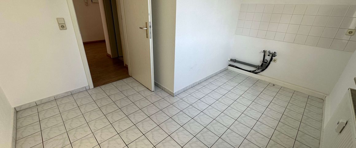 1. OG - Bad mit Wanne - Balkon ! bezugsfrei frei ab SOFORT - Foto 1