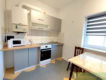 Przestronna kawalerka, osobna kuchnia - Zdjęcie 4