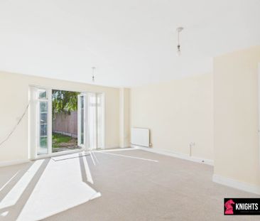 Price £1,200 pcm - Available Now - Unfurnished - Photo 2