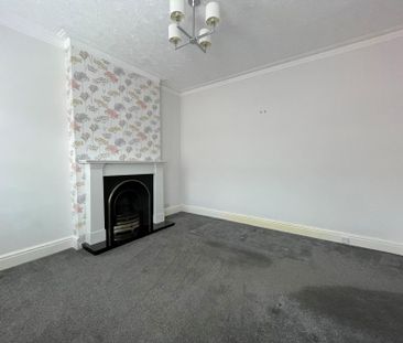 2 bedroom house to rent Bexhill Road, Eastbourne, BN22 - Photo 2