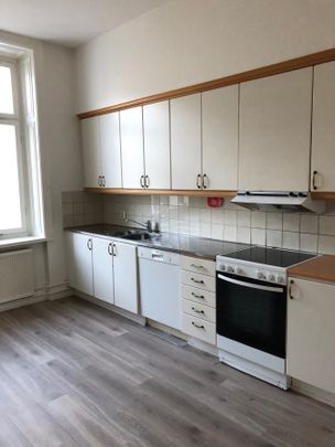 3 rum och kök Kyrkogatan 10 - Photo 1