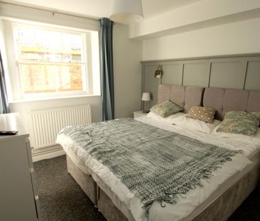 Basement Flat, 32 Montpellier Villas, CHELTENHAM GL502XF - Photo 5