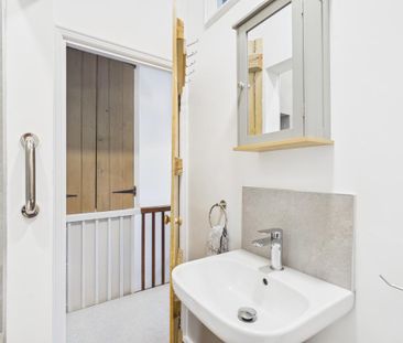 2 bedroom terraced house to rent - Photo 6