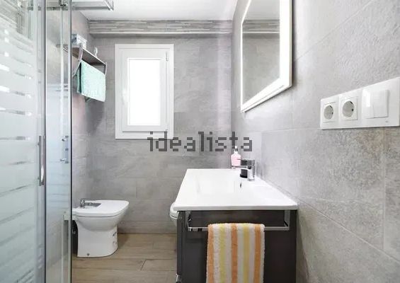 Alquiler de piso en Calle Salvador del Mundo, 2