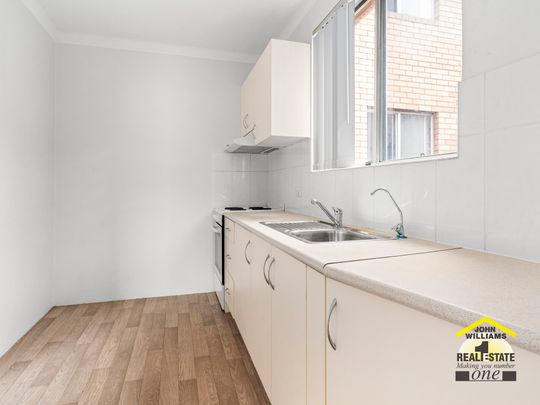 6/2 Forbes Street, Warwick Farm NSW 2170 - Apartment For Rent | Domain - Photo 1