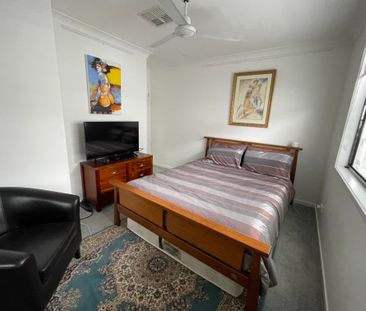 Mount Gravatt East - Photo 2