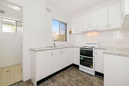Charming Inner West Living in a Prime Enmore Location - Photo 4