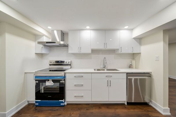 For Lease - 78 LEASIDE Drive Unit# Lower, St. Catharines, Ontario - Photo 1