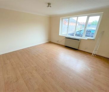 Waterloo Road, Preston - Photo 2