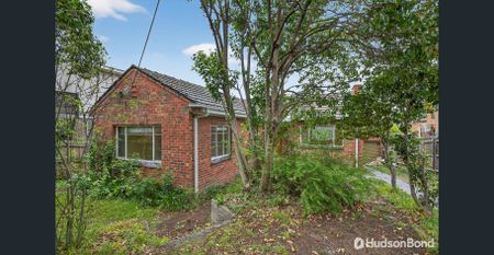 Spacious Family Home in the Balwyn High School Zone - Photo 2