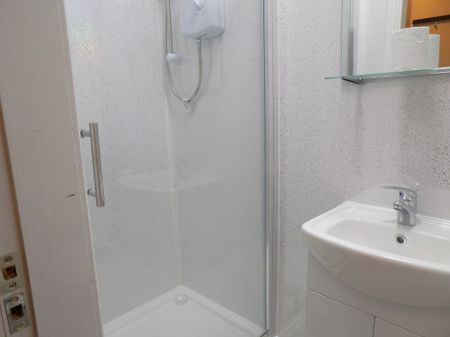 Ffordd Y Ffynnon, Bangor, Gwynedd, LL57 - Photo 2