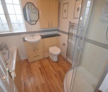 3 bedroom terraced house to rent - Photo 4