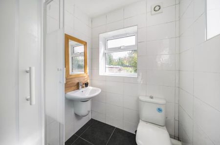 Ludlow Road, Guildford - 3 bedrooms Property for lettings - Seymours - Photo 4