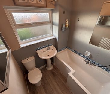 St. Anthony Avenue - Photo 6