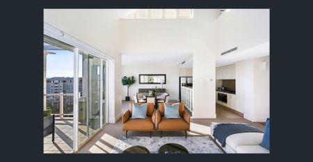 Luxury Two Storey Penthouse - Photo 3