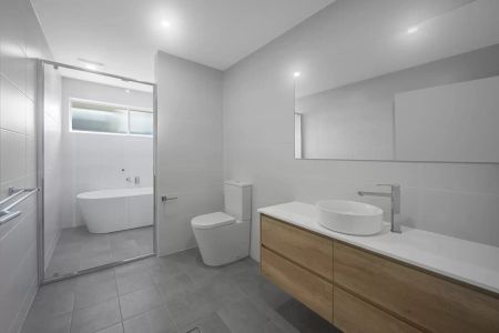 Waiting for You - Photo 4