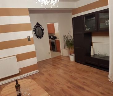 2 Bed Flat, Darenth Road, N16 - Photo 1