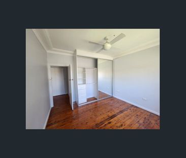 Cozy Home - Great Location - Photo 3