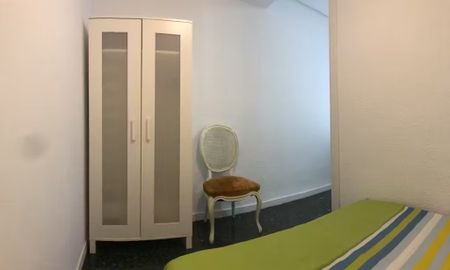 Calle Doctor Juan José Dominé, Valencia, Valencian Community 46011 - Photo 3