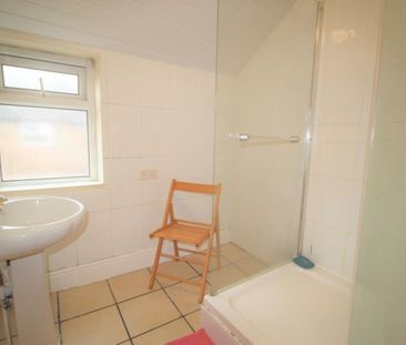 6 bed Semi-Detached House for Rent - Photo 1