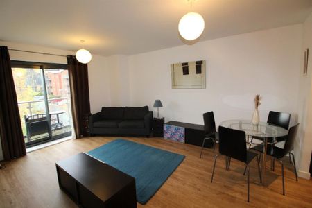 2 bedroom apartment to rent - Photo 3