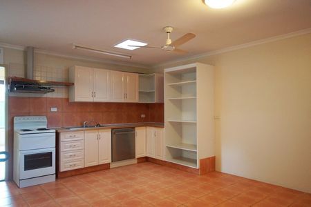 Coffs Harbour, 7/22 Vincent Street - Photo 2