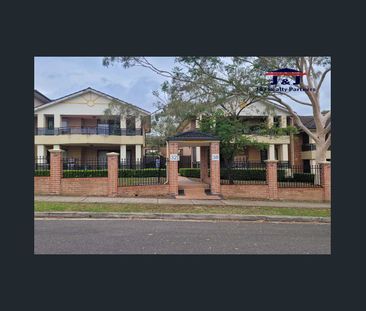 Spacious 2 Beds APT for rent - Photo 1