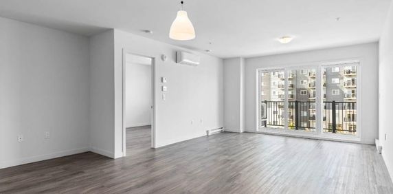 Appartement logement Condo 4 ½ Piscine Gym–Châteauguay - Photo 2