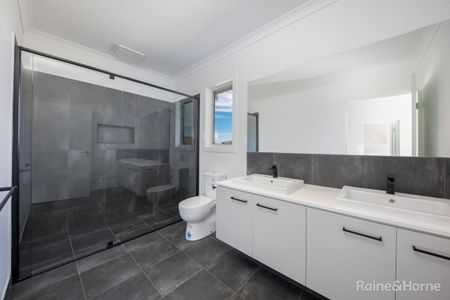 Brand New Modern House - Photo 4