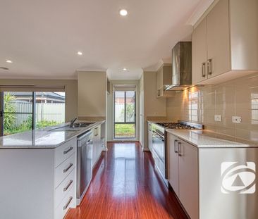 IDEAL CENTRAL LOCATION IN THE HUNT CLUB ESTATE - Photo 4