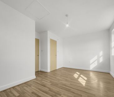 Delph Drive, Burscough - Photo 3