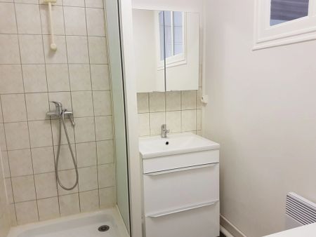 A Louer F2 Port en bessin - Photo 5