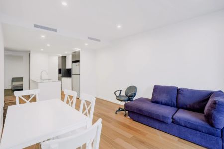 2 bed 1 bath - Photo 2